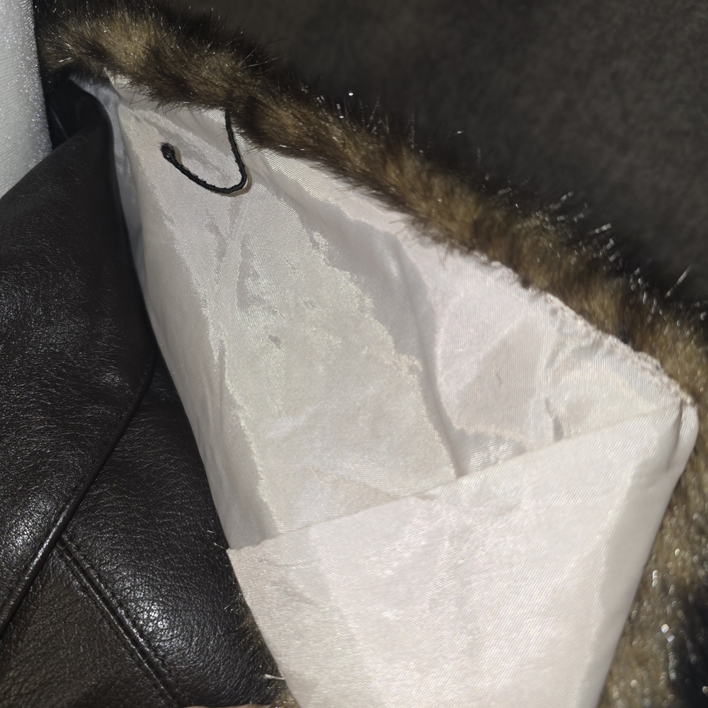 My Weekend Clothes Brown Leather Jacket Removeable Faux Fur Collar Size Large - Picture 5 of 16